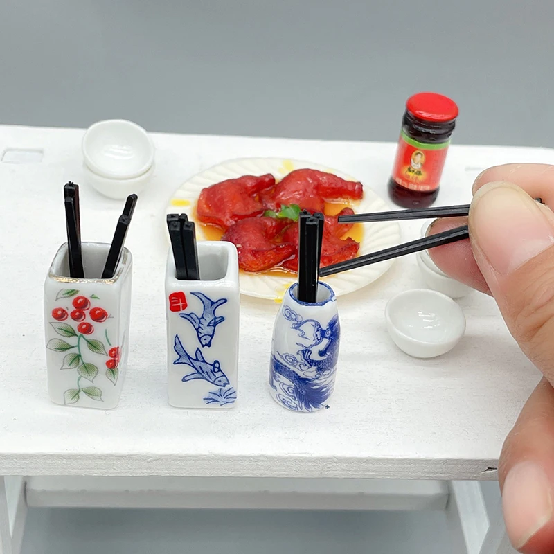 Mini Ceramic Chopstick Holder Dollhouse Miniatures Doll House Mini Kitchen Furniture Simulation Accessories Toy 1:12 Accessories 
Mini Ceramic Chopstick Holder Dollhouse Miniatures Doll House Mini Kitchen Furniture Simulation Accessories Toy 1:12 Accessories