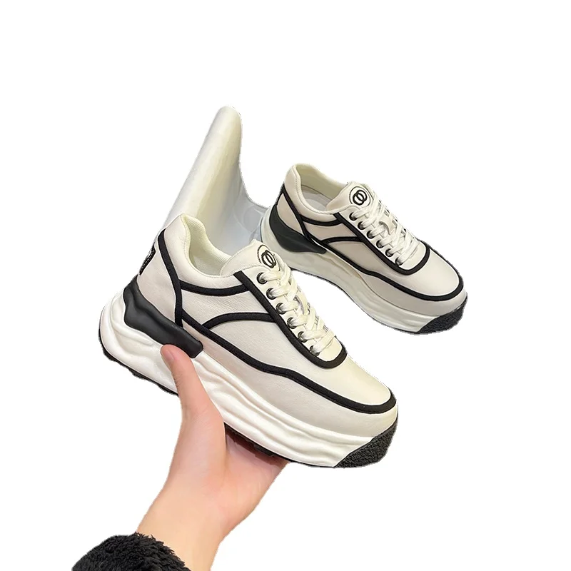 Dad Shoes 2022 Spring New Women's Genuine Leather Shoes Breathable Platform Height Increasing Casual Sneakers Classic Style S
Dad Shoes 2022 Spring New Women's Genuine Leather Shoes Breathable Platform Height Increasing Casual Sneakers Classic Style S