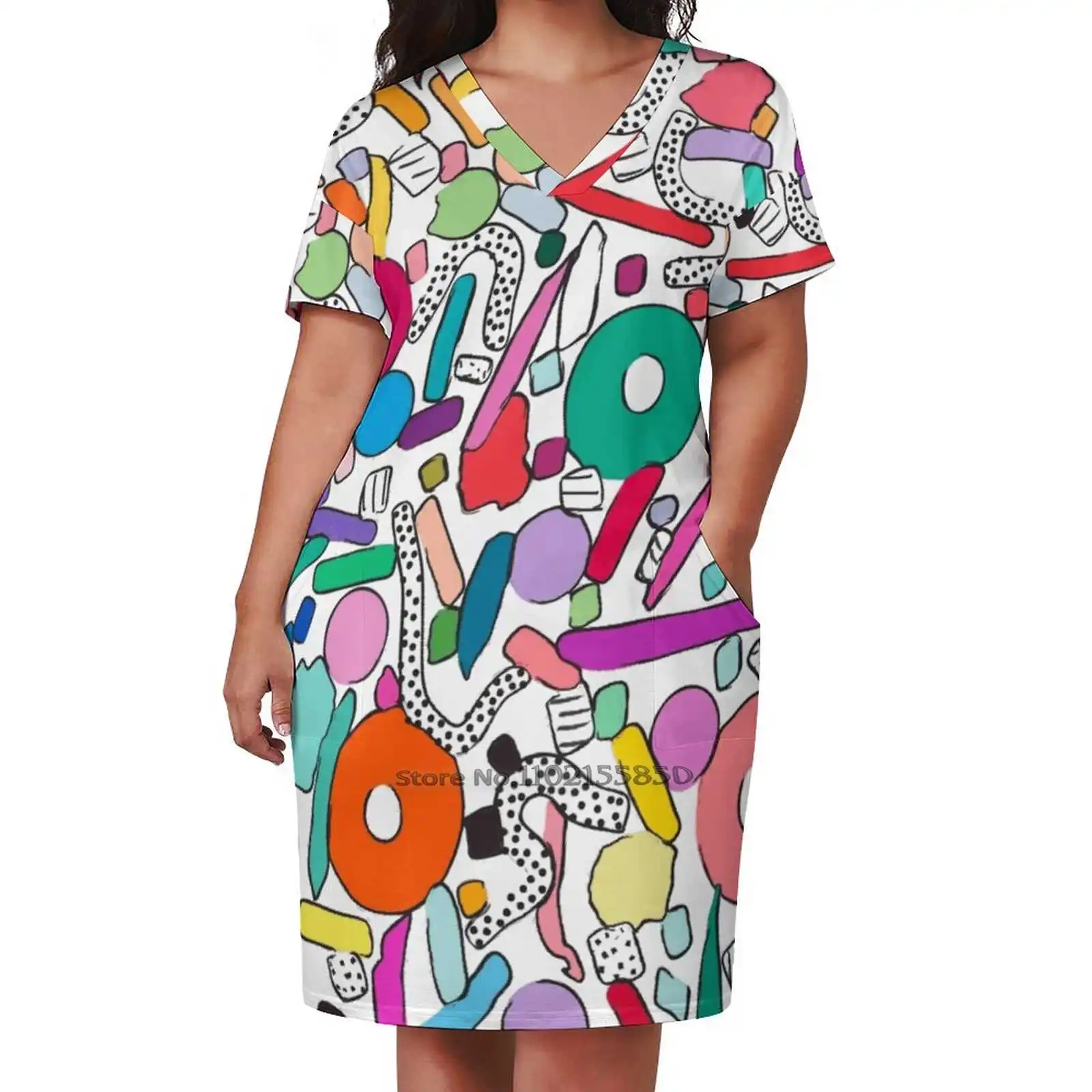 Платье Радужное свободное с V-образным вырезом и коротким рукавом
Платье Радужное свободное с V-образным вырезом и коротким рукавом