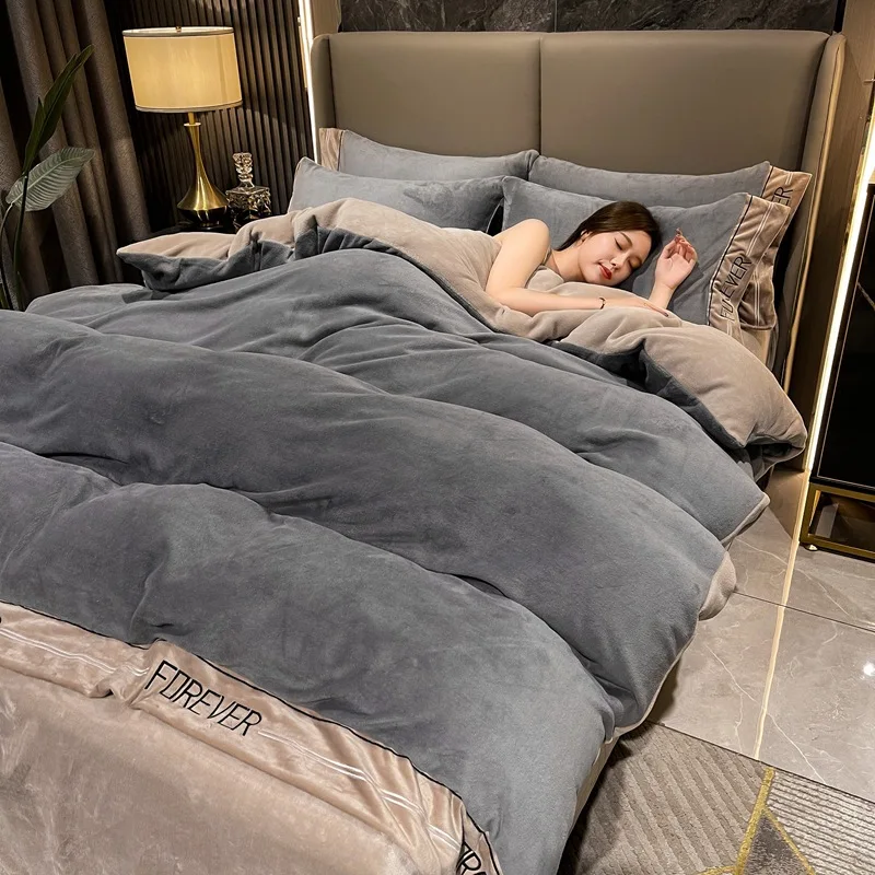 Winter Warm solid flannel super soft 4pc bedding set quilt cover luvet cover king size uxury home textiles
Winter Warm solid flannel super soft 4pc bedding set quilt cover luvet cover king size uxury home textiles