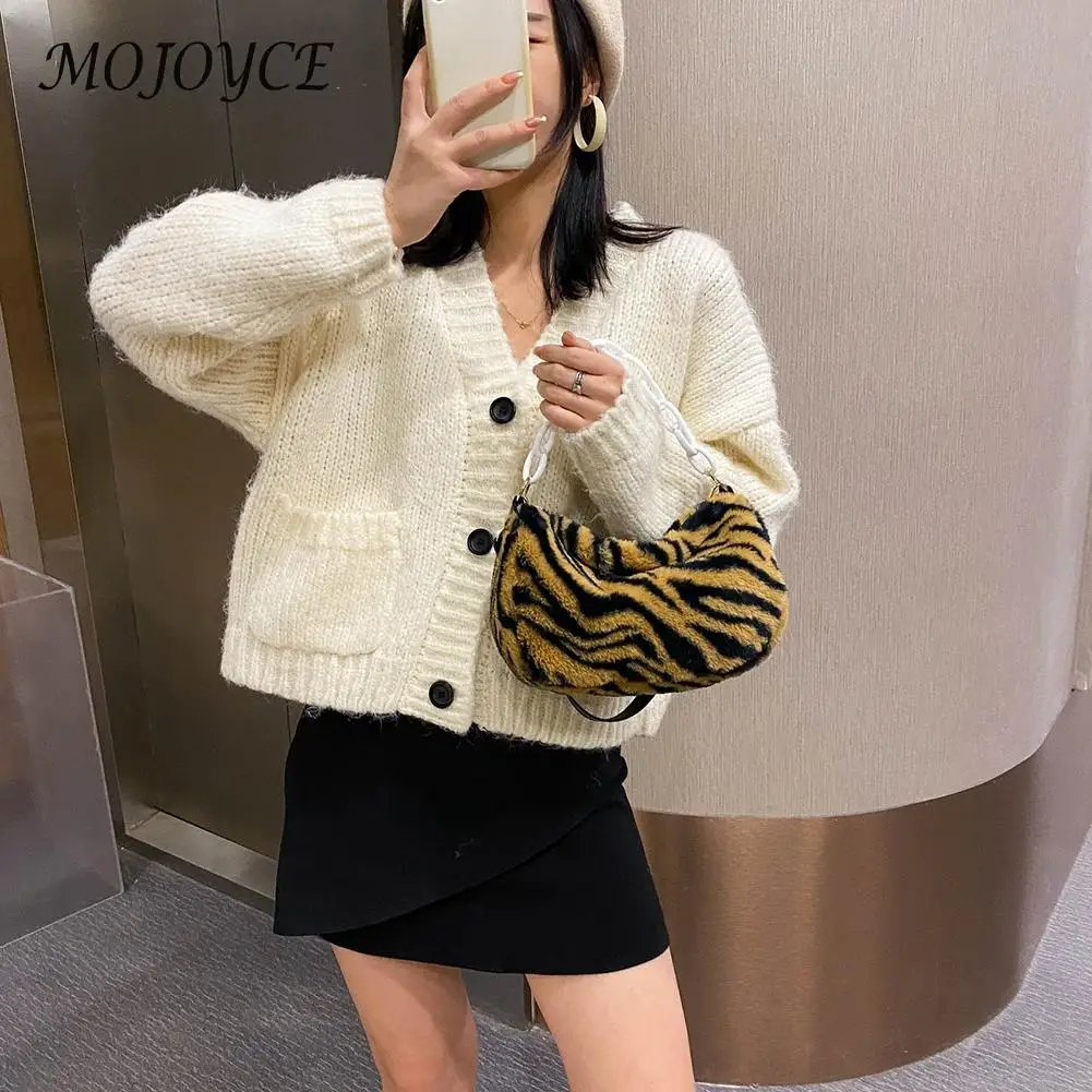 Small Plush Soft Crossbody Bags Underarm Shoulder Fluffy Lady Shoulder Handbags Female Simple Totes for Women 2020 Trend
Small Plush Soft Crossbody Bags Underarm Shoulder Fluffy Lady Shoulder Handbags Female Simple Totes for Women 2020 Trend