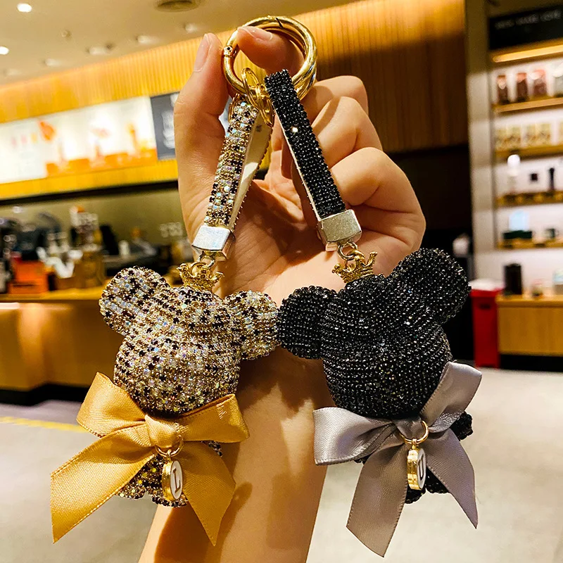 Big head diamond-studded bear doll key chain creative men and women key chain bag pendant car key chain bear accessories
Big head diamond-studded bear doll key chain creative men and women key chain bag pendant car key chain bear accessories
