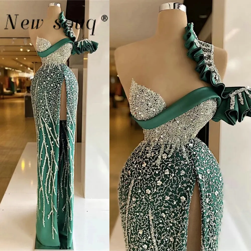Green Glitter One Shoulder Long Evening Dresses Sexy Sequined Formal Dress with High Side Slit Ruffles Birthday Party Gowns 
Green Glitter One Shoulder Long Evening Dresses Sexy Sequined Formal Dress with High Side Slit Ruffles Birthday Party Gowns