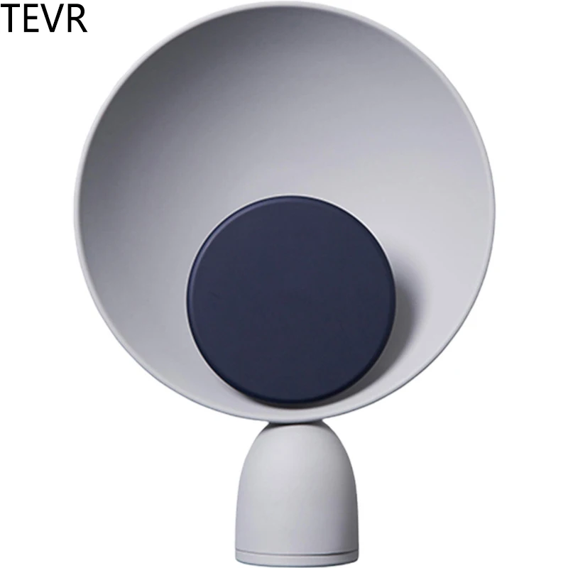 Nordic Creative Charging Touch Table Lamp Simple Personality Bedroom Bedside Lamp Designer Model Room Desktop Decorative Lamp
Nordic Creative Charging Touch Table Lamp Simple Personality Bedroom Bedside Lamp Designer Model Room Desktop Decorative Lamp