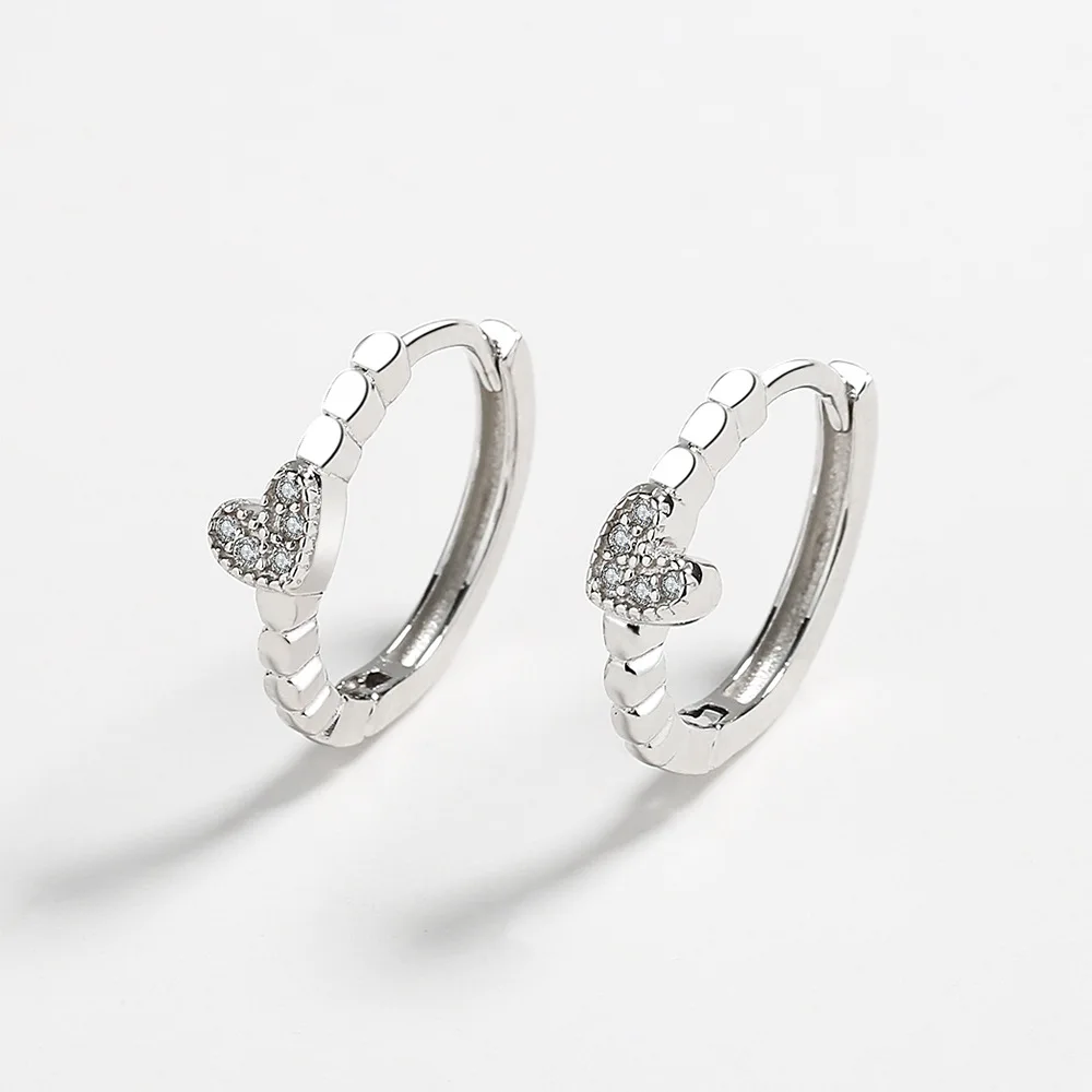 Женские серьги из серебра 925 пробы, в форме сердца
Женские серьги из серебра 925 пробы, в форме сердца