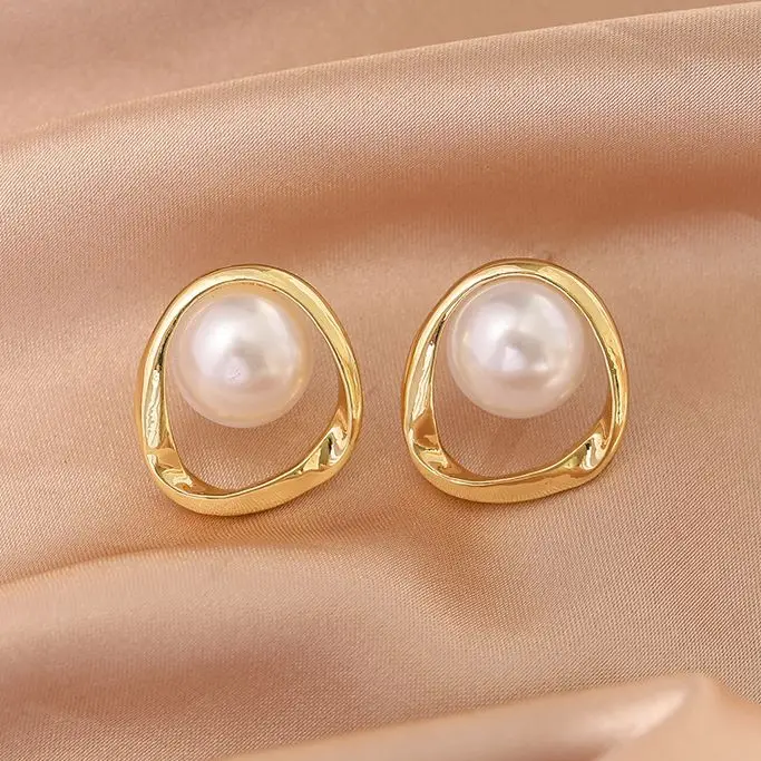 Pearl Earrings Women New Light Luxury Niche 2022 New Fashion Simple Internet Celebrity Pin Earrings
Pearl Earrings Women New Light Luxury Niche 2022 New Fashion Simple Internet Celebrity Pin Earrings