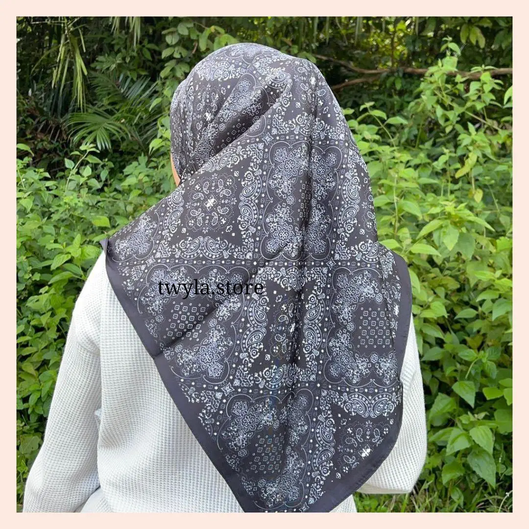 Осенне-зимний модный шарф, малайзийский парчовый шарф, квадратная шаль
Осенне-зимний модный шарф, малайзийский парчовый шарф, квадратная шаль