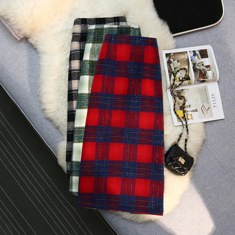 Thickened Woolen Plaid Skirt Women's Autumn Winter New British Style High Waisted A-line Straight Mid Length Skirt Femal
Thickened Woolen Plaid Skirt Women's Autumn Winter New British Style High Waisted A-line Straight Mid Length Skirt Femal
