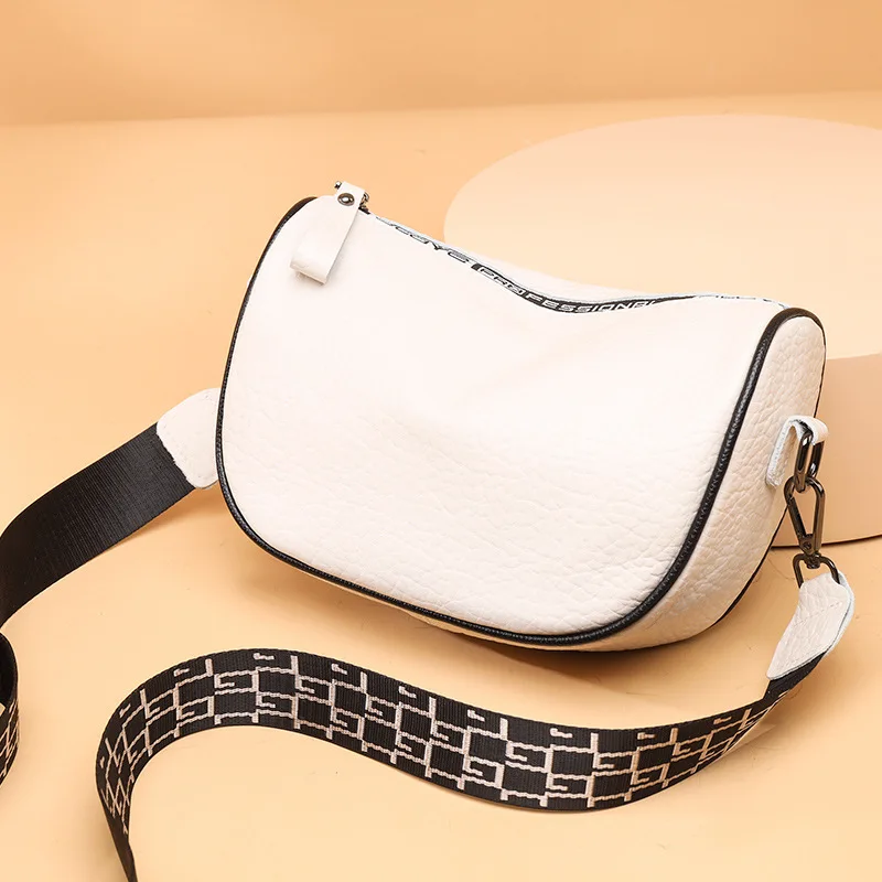 Fashion Korean Trend Sling Purses And Handbags Women'S Genuine Leather Saddle Casual Vintage Lady Tote Shoulder Crossbody Bag
Fashion Korean Trend Sling Purses And Handbags Women'S Genuine Leather Saddle Casual Vintage Lady Tote Shoulder Crossbody Bag