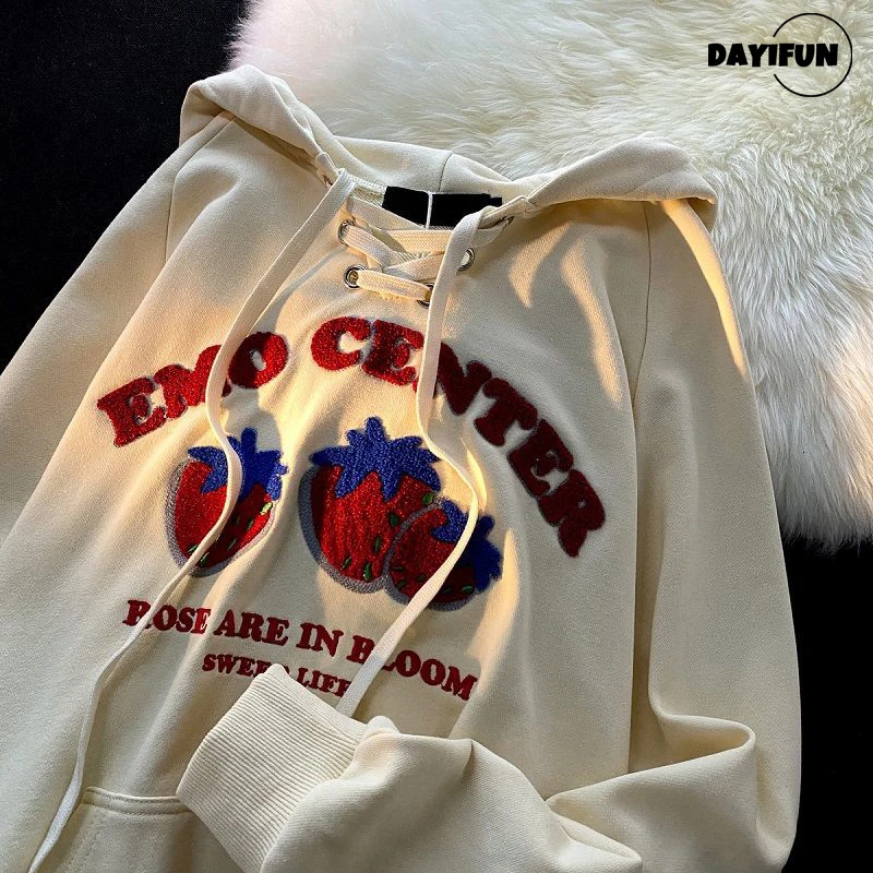 DAYIFUN Preppy Style Flocking Embroidered strawberry Hooded Sweater Women All-match Couple Loose Chic Pullover Sweatshirt Tops
DAYIFUN Preppy Style Flocking Embroidered strawberry Hooded Sweater Women All-match Couple Loose Chic Pullover Sweatshirt Tops