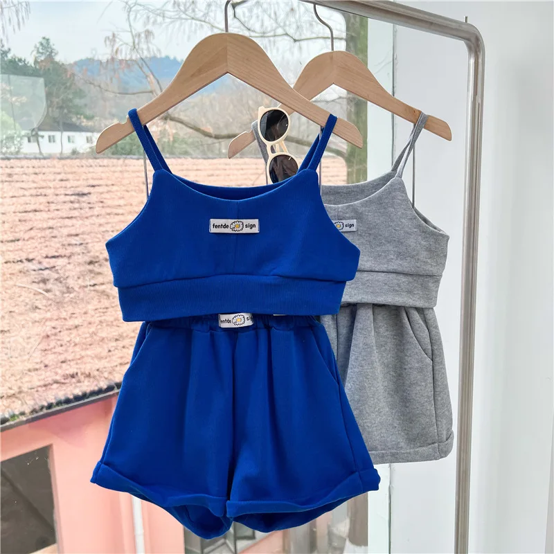 Girls' Western-Style Leisure Suit 2022 Summer Korean Children'S Letter Embroidered Camisole Shorts Two-Piece Set
Girls' Western-Style Leisure Suit 2022 Summer Korean Children'S Letter Embroidered Camisole Shorts Two-Piece Set