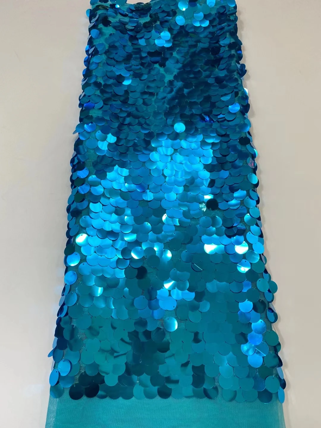 CS72511 Hot Sale Fashion Design Africa French Style Tulle Net Lace High Quality 9mm Sequins With Multi Colors for Wedding Dress
CS72511 Hot Sale Fashion Design Africa French Style Tulle Net Lace High Quality 9mm Sequins With Multi Colors for Wedding Dress