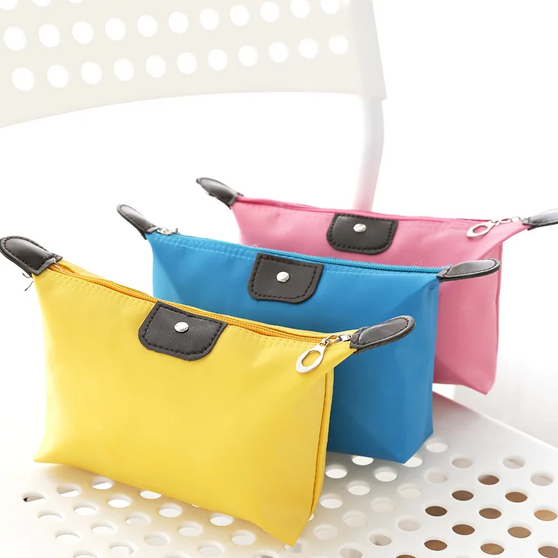 Small jiaozi bag cosmetic bag clutch purse waterproof nylon mini bag female liner bag cosmetiquera para maquillaje
Small jiaozi bag cosmetic bag clutch purse waterproof nylon mini bag female liner bag cosmetiquera para maquillaje
