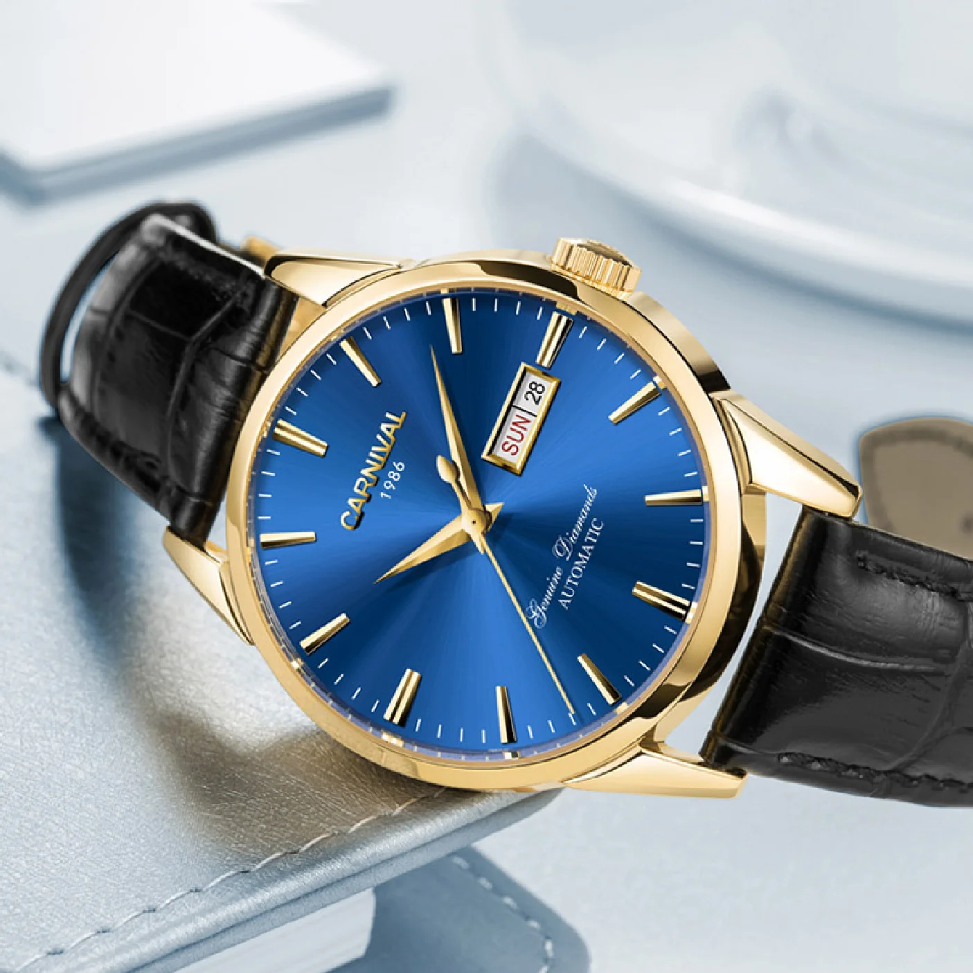 CARNIVAL New Men Full-automatic Mechanical Watch Golden blue Luxury Fashion Brand Genuine Leather Man Date Military Watches
CARNIVAL New Men Full-automatic Mechanical Watch Golden blue Luxury Fashion Brand Genuine Leather Man Date Military Watches