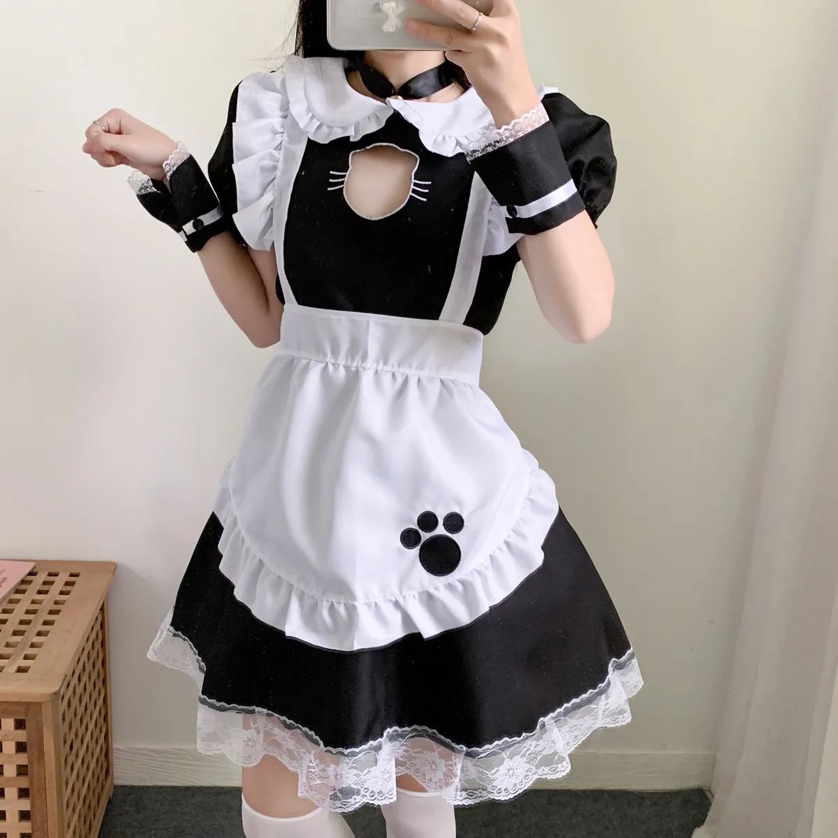 Women Lace Maid Outfit Cosplay Costume Lolita Long Dresses Black Animation Show Japanese Outfit Dress Clothes Gothic Costume
Women Lace Maid Outfit Cosplay Costume Lolita Long Dresses Black Animation Show Japanese Outfit Dress Clothes Gothic Costume