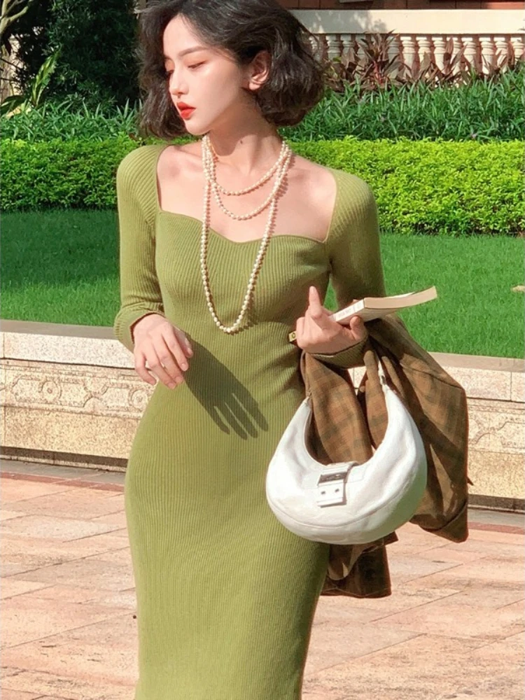 Retro 2022 Autumn New Square Neck Package Hip Sexy Dress Women's Split Knitted Tight Sweater Long-sleeved Dress Slim Fit Dresses
Retro 2022 Autumn New Square Neck Package Hip Sexy Dress Women's Split Knitted Tight Sweater Long-sleeved Dress Slim Fit Dresses