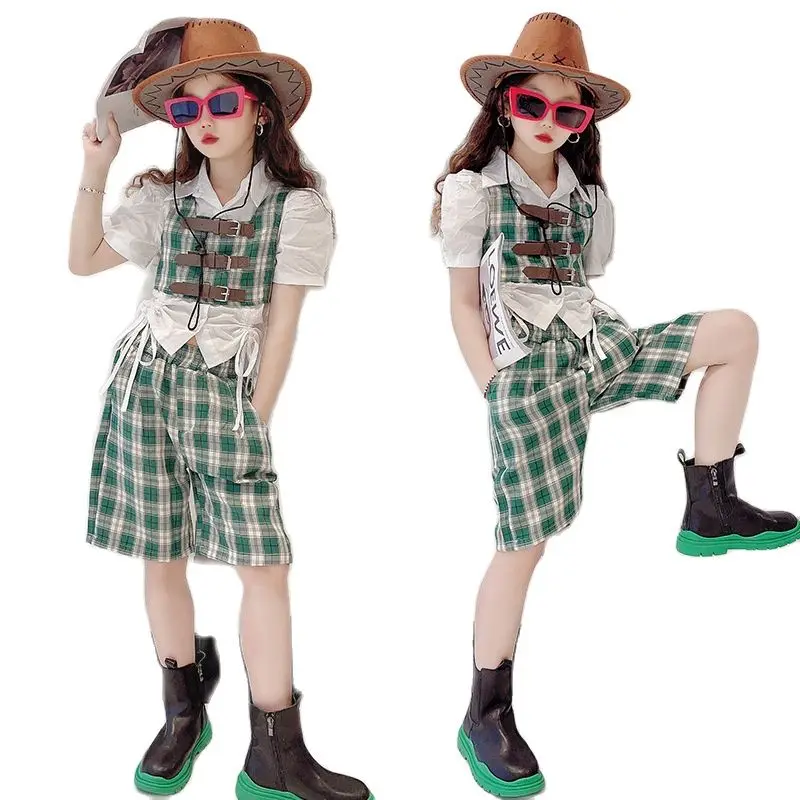 Girls Clothes Summer Suit Fashion New Puff Sleeve Shirt + Vest + Shorts 3pcs Children Green Plaid Top Kids Baby Clothes Outfits
Girls Clothes Summer Suit Fashion New Puff Sleeve Shirt + Vest + Shorts 3pcs Children Green Plaid Top Kids Baby Clothes Outfits