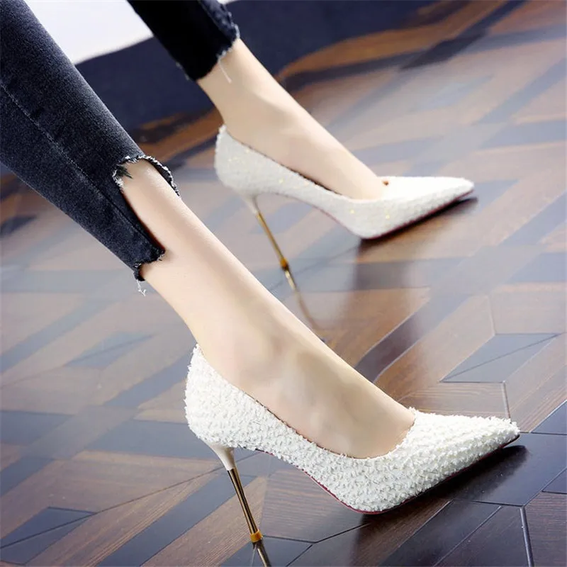 Shiny Gold Wire Chic Women Stilettos High Heels Bling Party Dress Shoes Ladies Ponited Toe Slip On Pumps Plus Size 40 Lady -40
Shiny Gold Wire Chic Women Stilettos High Heels Bling Party Dress Shoes Ladies Ponited Toe Slip On Pumps Plus Size 40 Lady -40