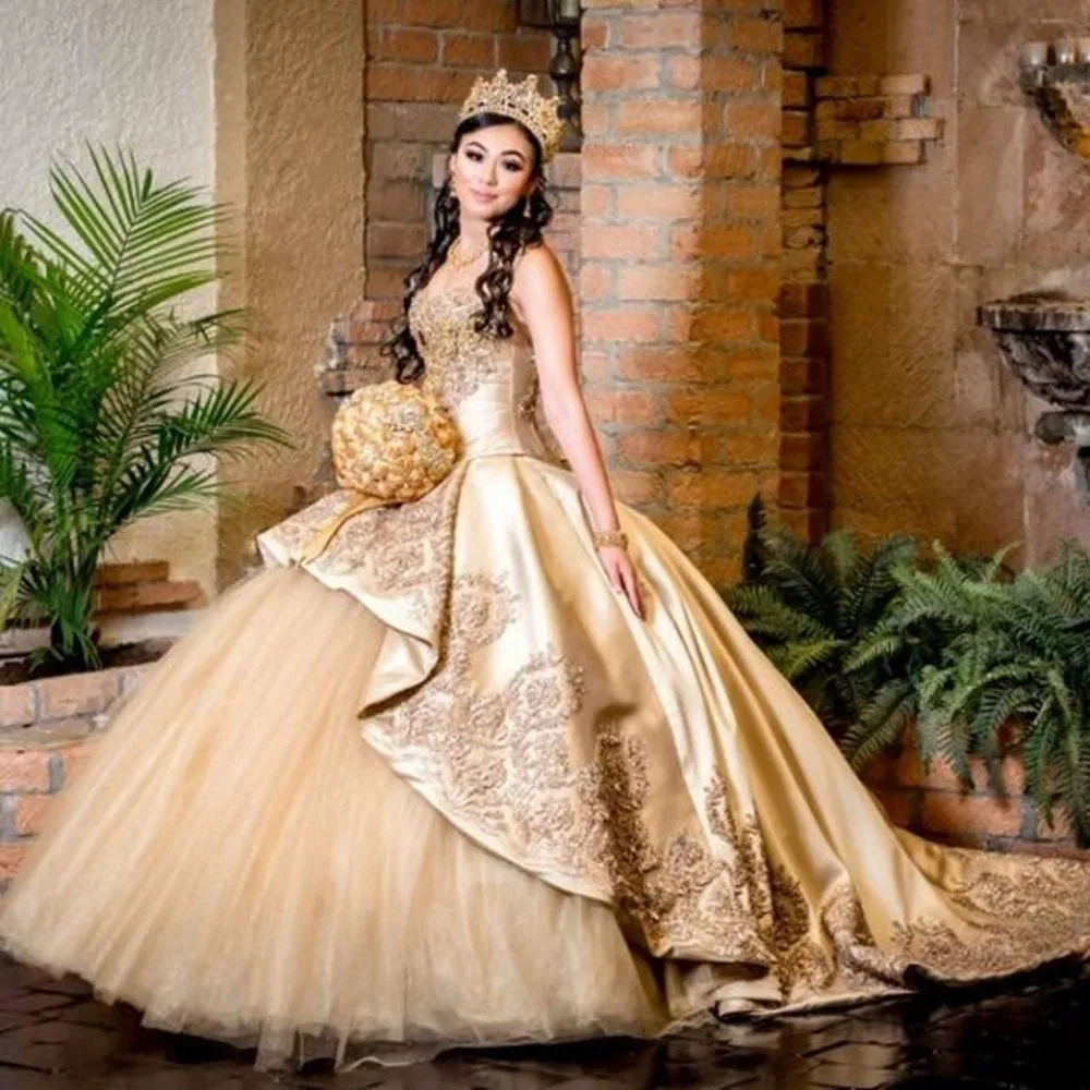 vestido de 15 anos Gold Quinceanera Dresses Lace Applique Beaded Sweet 16 Dress Sweetheart Pageant Gowns Sweep Train
vestido de 15 anos Gold Quinceanera Dresses Lace Applique Beaded Sweet 16 Dress Sweetheart Pageant Gowns Sweep Train