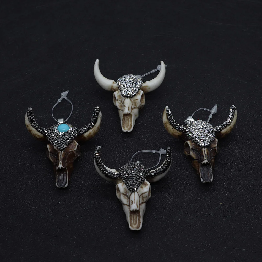 Natural Stone Resin Bull Head Pendant with Diamonds Rhinestones Couple Style Vintage Popular Jewelry Blue Line Pine 47x47mm
Natural Stone Resin Bull Head Pendant with Diamonds Rhinestones Couple Style Vintage Popular Jewelry Blue Line Pine 47x47mm