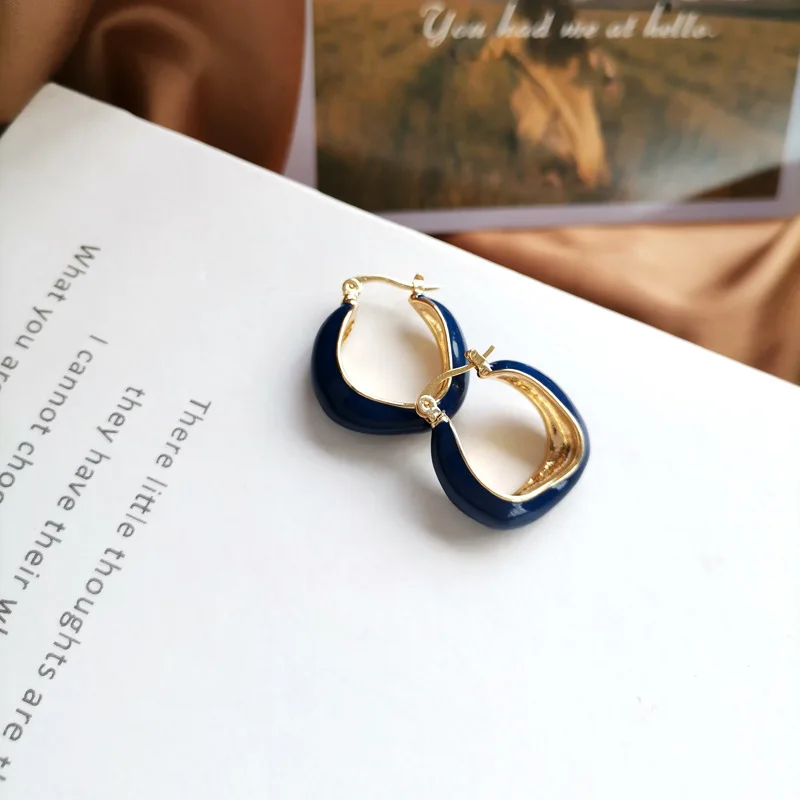 Han Fan Temperament Blue Earrings Elegant French Metal Earring Nostalgic Retro Earrings Earrings for Women
Han Fan Temperament Blue Earrings Elegant French Metal Earring Nostalgic Retro Earrings Earrings for Women