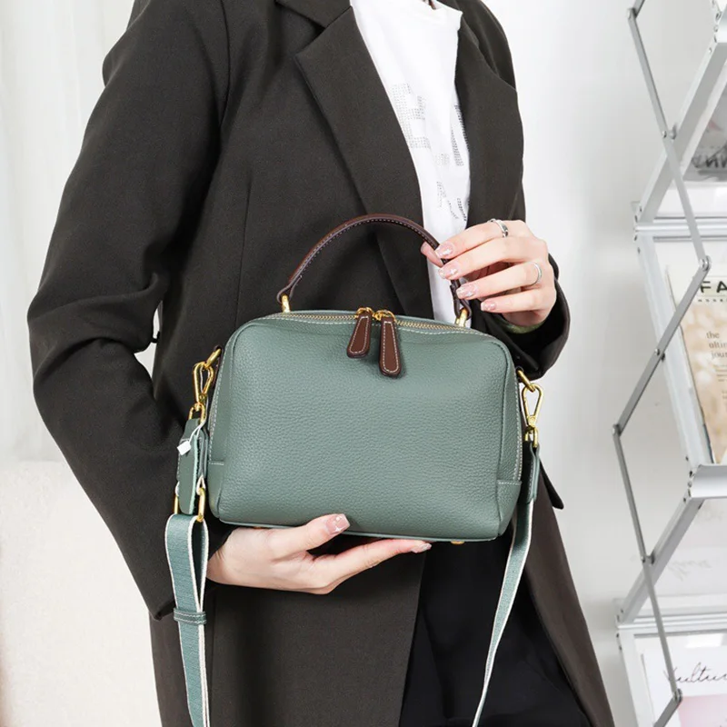 Cobbler Legend Women Handbag Genuine Leather Casual Shoulder Bag Ladies Totes Luxury Brand Female Design Crossbody Fashion
Cobbler Legend Women Handbag Genuine Leather Casual Shoulder Bag Ladies Totes Luxury Brand Female Design Crossbody Fashion