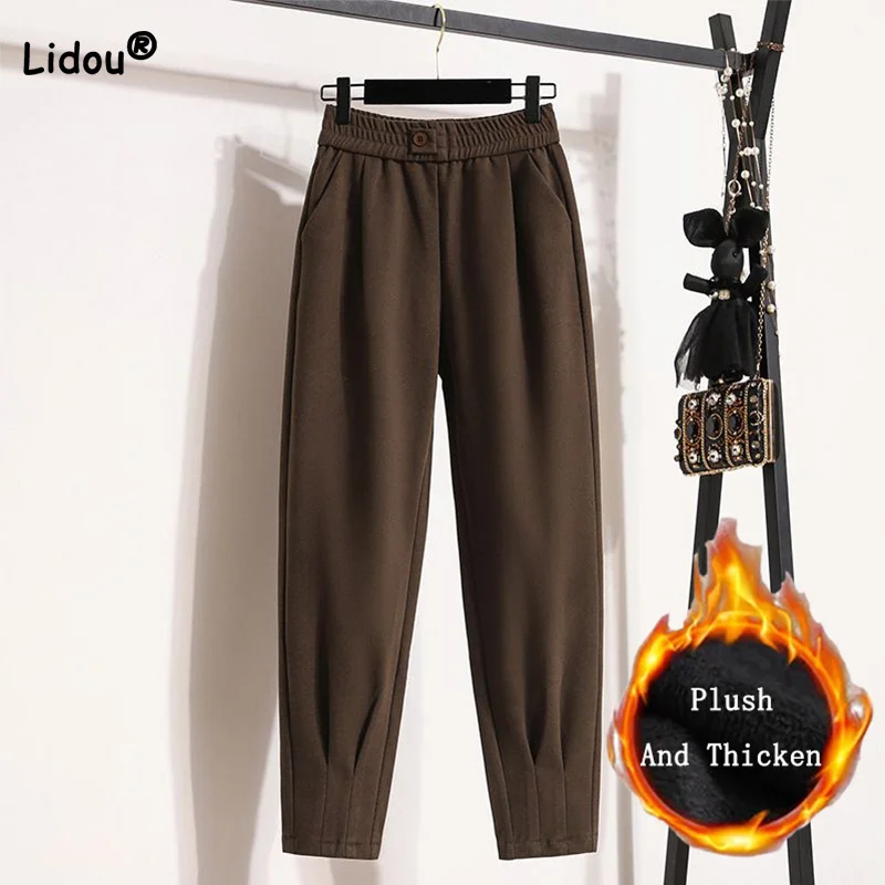 Casual Plush and Thicken Autumn Winter Coffee Black Color Trousers Fashion Button Patchwork Pockets Loose Small Leg Harun Pants 
Casual Plush and Thicken Autumn Winter Coffee Black Color Trousers Fashion Button Patchwork Pockets Loose Small Leg Harun Pants