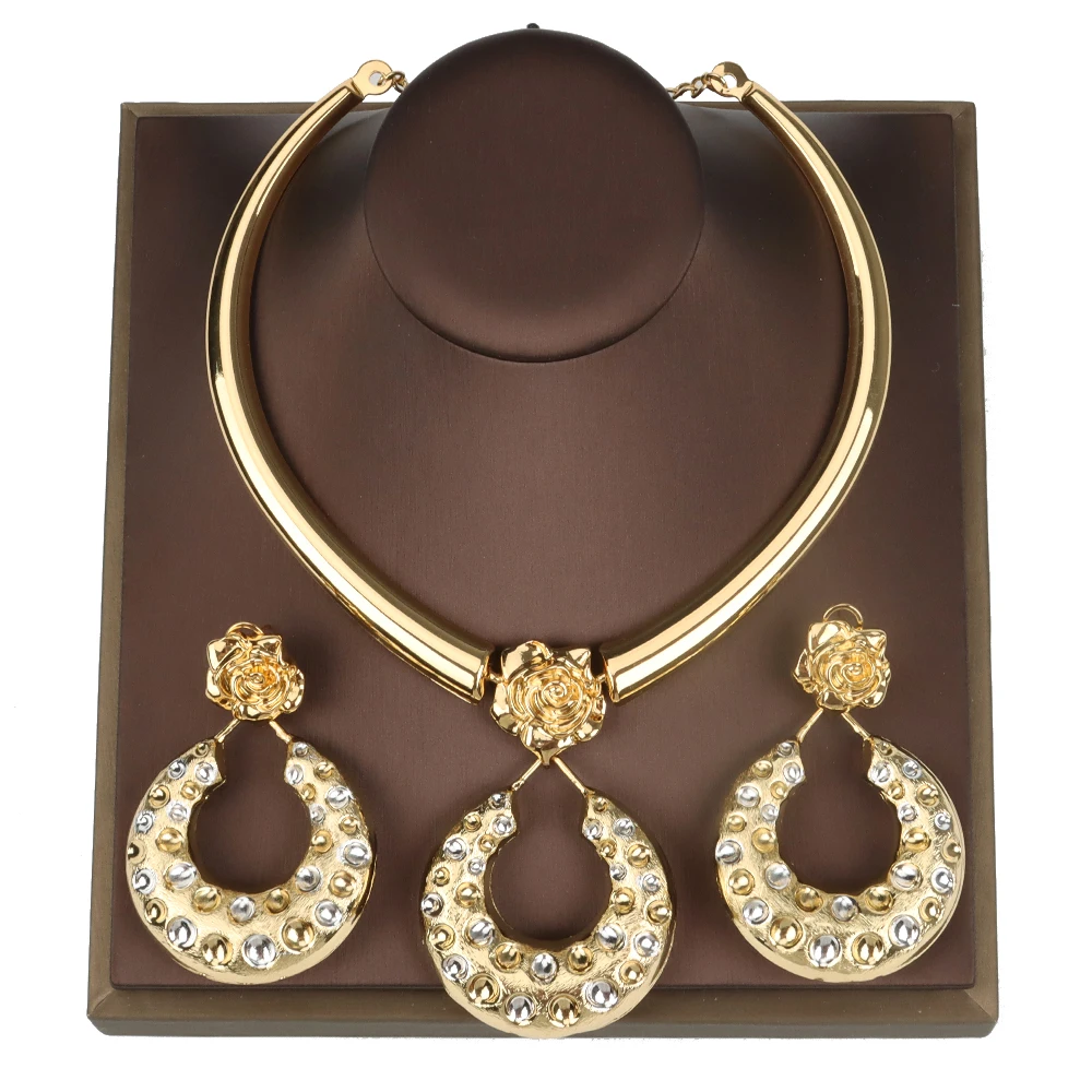 Dubai Golden Jewelry Set Statement Dangle Earrings Necklace for Bridal Design Jewelry Set for African Brazilian Necklace Set
Dubai Golden Jewelry Set Statement Dangle Earrings Necklace for Bridal Design Jewelry Set for African Brazilian Necklace Set