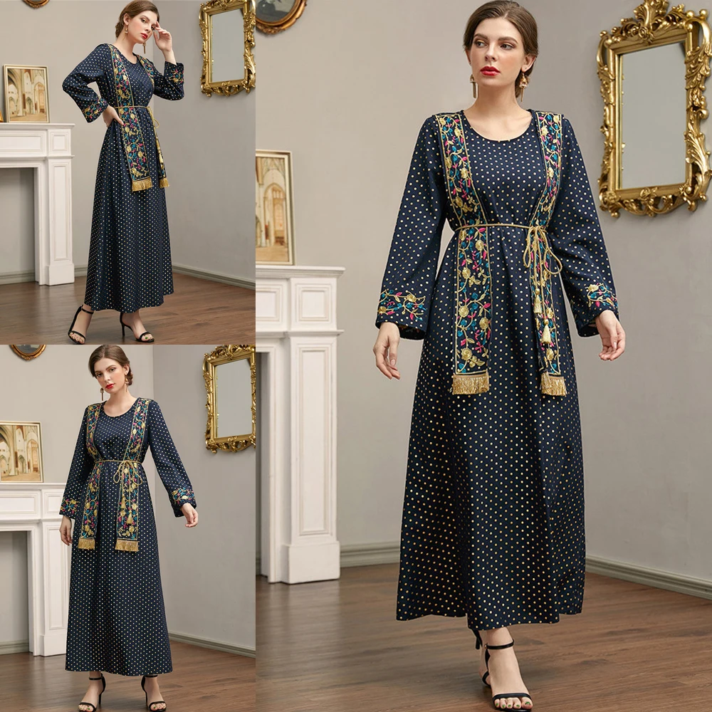 Plus Size Woman Dress Long Vintage Ethnic Floral O Neck Full Dress Loose Arabic Muslim Islamic Clothes Embroidered 2022 Ramadan
Plus Size Woman Dress Long Vintage Ethnic Floral O Neck Full Dress Loose Arabic Muslim Islamic Clothes Embroidered 2022 Ramadan