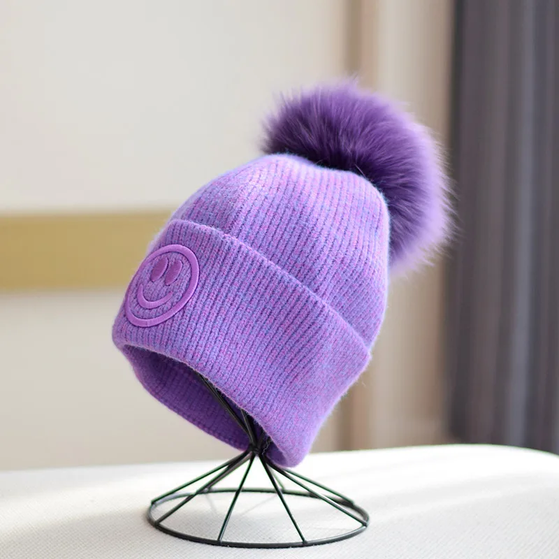 Модная вязаная шапка на осень и зиму, женская шапка со смайликом, Повседневная Уличная Теплая Шапка-бини с помпоном из лисьего меха