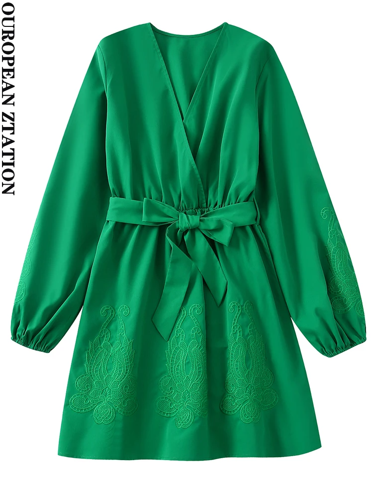 PAILETE Women 2022 fashion with belt contrast embroidery mini dress vintage v neck long sleeve female dresses vestidos mujer
PAILETE Women 2022 fashion with belt contrast embroidery mini dress vintage v neck long sleeve female dresses vestidos mujer