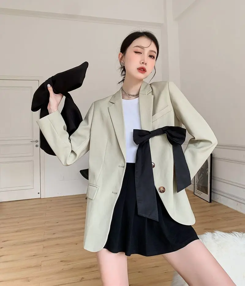 SuperAen Bowknot Blazer Coat Women's Autumn 2023 New Korean Loose Design Jacket Coat Top
SuperAen Bowknot Blazer Coat Women's Autumn 2023 New Korean Loose Design Jacket Coat Top