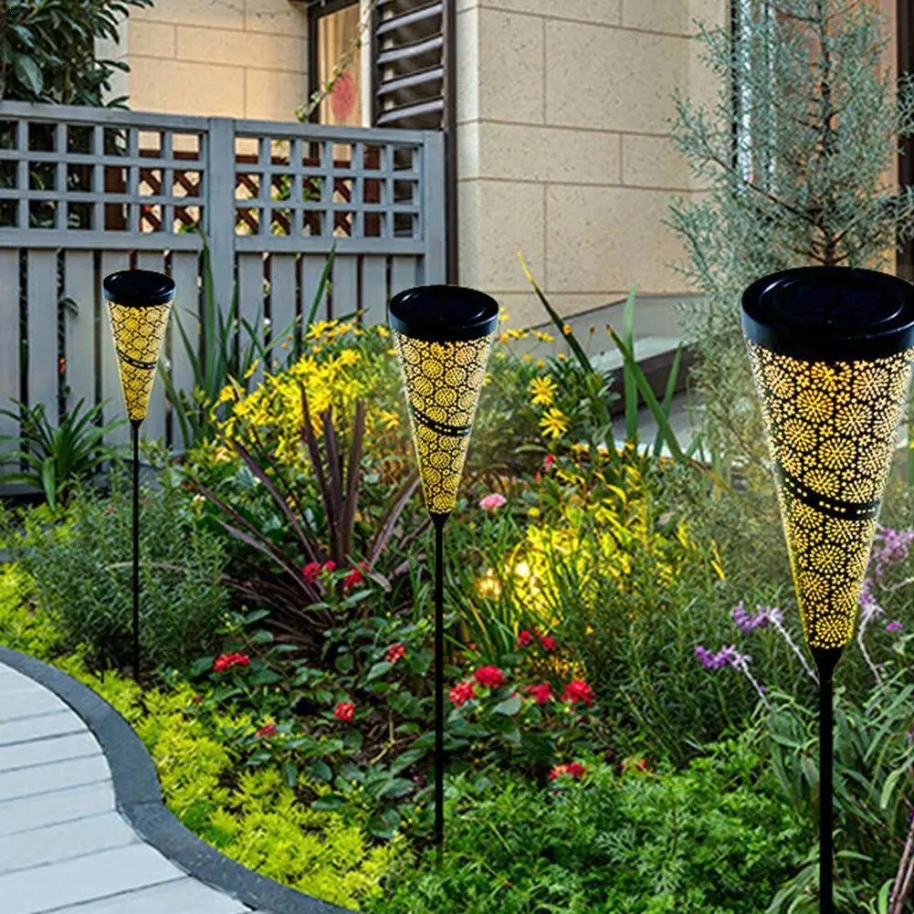 Solar Garden Decoration Light Outdoor Garden LED Light Iron Hollow Lantern Lawn Light
Solar Garden Decoration Light Outdoor Garden LED Light Iron Hollow Lantern Lawn Light