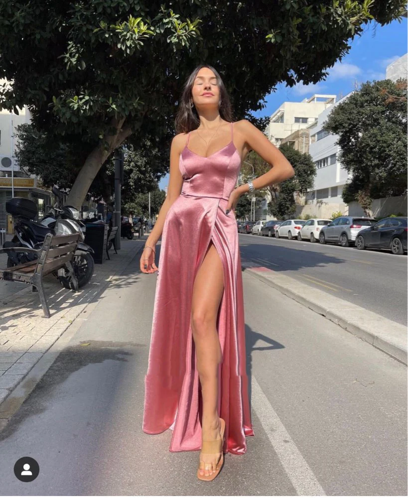 2022 Customized Color Simple V-Neck Long Evening Dresses Sexy High Split Prom Party Gowns Formal Custom Made
2022 Customized Color Simple V-Neck Long Evening Dresses Sexy High Split Prom Party Gowns Formal Custom Made