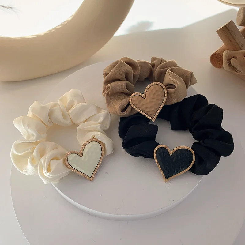 Vintage Women Ponytail Holder Elastic Hair Bands Fashion Girls Hair Accessories Heart Hair Ties Scrunchies Rubber Bands Headwear
Vintage Women Ponytail Holder Elastic Hair Bands Fashion Girls Hair Accessories Heart Hair Ties Scrunchies Rubber Bands Headwear