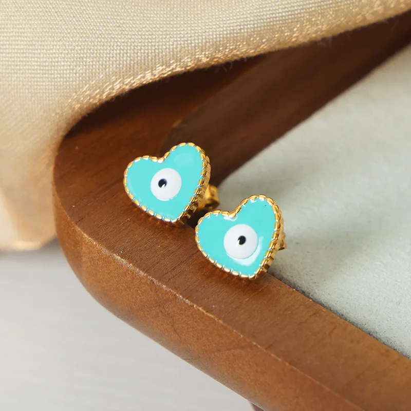 Minar Vintage Blue Color Enamel Evil Eyes Stud Earrings for Women 18K Gold Silver PVD Plated Titanium Steel Heart Shaped Earring
Minar Vintage Blue Color Enamel Evil Eyes Stud Earrings for Women 18K Gold Silver PVD Plated Titanium Steel Heart Shaped Earring