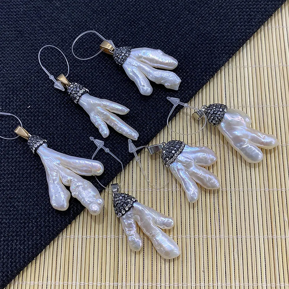 Natural Freshwater Pearl Pendant 20-55mm Fashion Chicken Claw Pearl Pendant Charm Making DIY Necklace Sweater Chain Accessories
Natural Freshwater Pearl Pendant 20-55mm Fashion Chicken Claw Pearl Pendant Charm Making DIY Necklace Sweater Chain Accessories