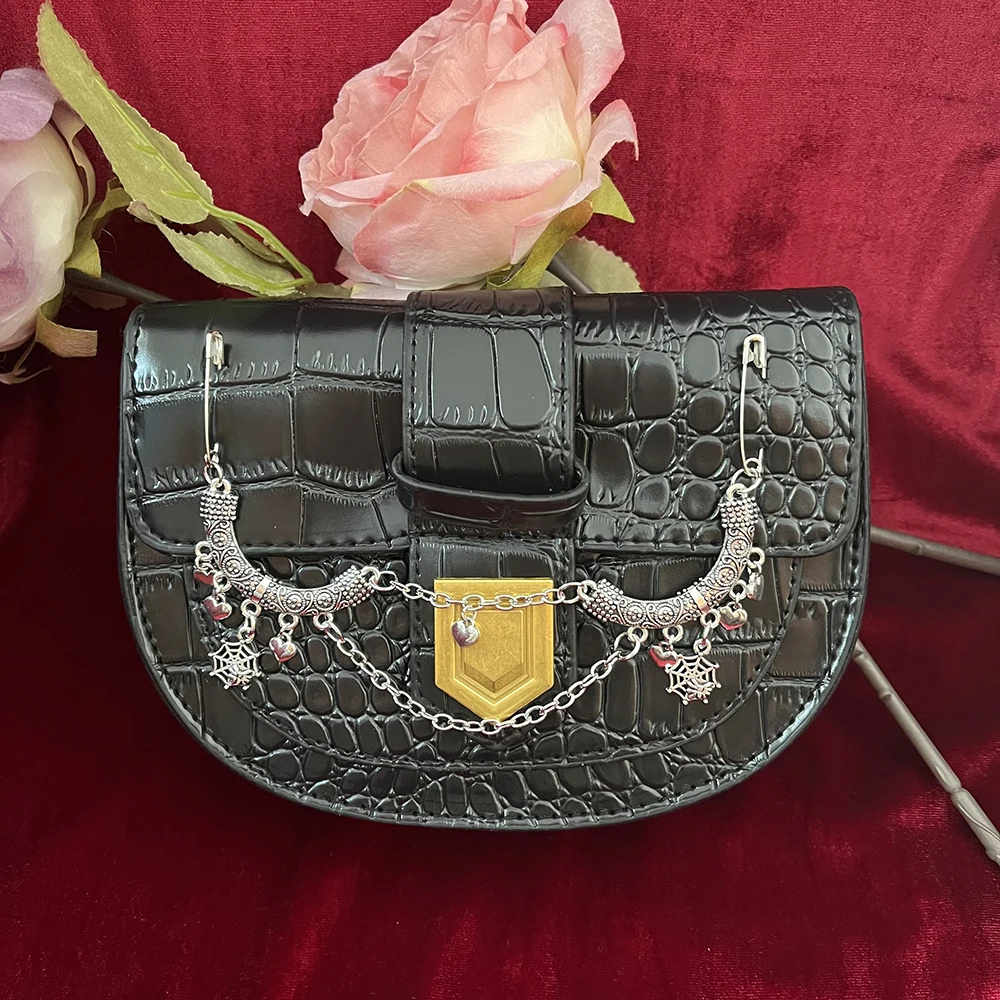 HAEX Y2k Gothic Women Shoulder Bag Fashion DIY Chains Punk E Girl Crossbody Bags Heart Decorations Solid PU Harajuku Bolso Mujer
HAEX Y2k Gothic Women Shoulder Bag Fashion DIY Chains Punk E Girl Crossbody Bags Heart Decorations Solid PU Harajuku Bolso Mujer
