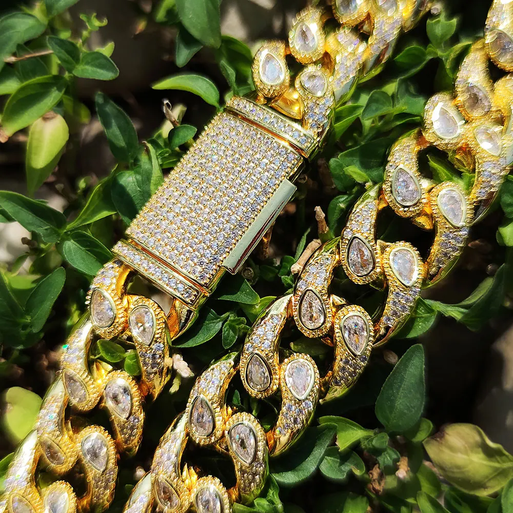 Eskeem 16 mm Miami Cuban Link Chain for Men Necklace Choker 18K Gold Plated Hip Hop Jewelry Free Shipping Items
Eskeem 16 mm Miami Cuban Link Chain for Men Necklace Choker 18K Gold Plated Hip Hop Jewelry Free Shipping Items