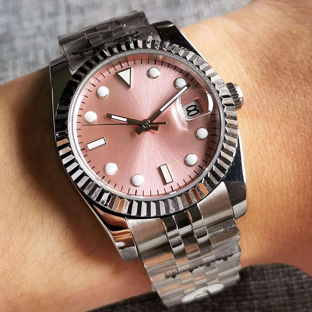Pink Serile Dial Luminous Hands Sapphire Glass 39MM Jubilee NH35A MIYOTA 8215 Automatic Mechanical Mens Watch
Pink Serile Dial Luminous Hands Sapphire Glass 39MM Jubilee NH35A MIYOTA 8215 Automatic Mechanical Mens Watch