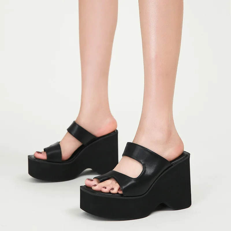 2023 European and American Women's Spring/Summer Open Toe Waterproof Platform Thick Bottom Slippers 4096
2023 European and American Women's Spring/Summer Open Toe Waterproof Platform Thick Bottom Slippers 4096