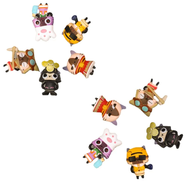 A variety of cute cartoon fox cat model handmade toy capsule doll birthday car decoration cake decoration children's gift 
A variety of cute cartoon fox cat model handmade toy capsule doll birthday car decoration cake decoration children's gift