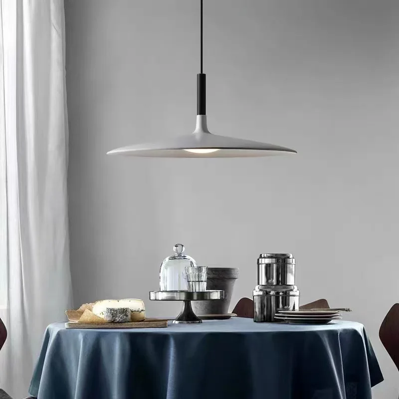UFO Restaurant LED Chandelier Simple Modern Creative Industrial Style Bar Table Dining Room Table Lighting Designer Nordic
UFO Restaurant LED Chandelier Simple Modern Creative Industrial Style Bar Table Dining Room Table Lighting Designer Nordic