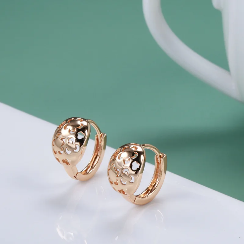 Woman Wish European and American Fashion 585 Rose Gold Earrings Simple Glossy Hollow Flower Earrings
Woman Wish European and American Fashion 585 Rose Gold Earrings Simple Glossy Hollow Flower Earrings