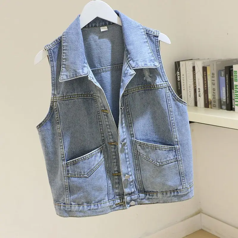 Woman Fashion Pearl Design Denim Vest Female 2023 Bead Turndown Collar Short Sleeveless Jackets Ladies Jean Waistcoat Coats G416
Woman Fashion Pearl Design Denim Vest Female 2023 Bead Turndown Collar Short Sleeveless Jackets Ladies Jean Waistcoat Coats G416