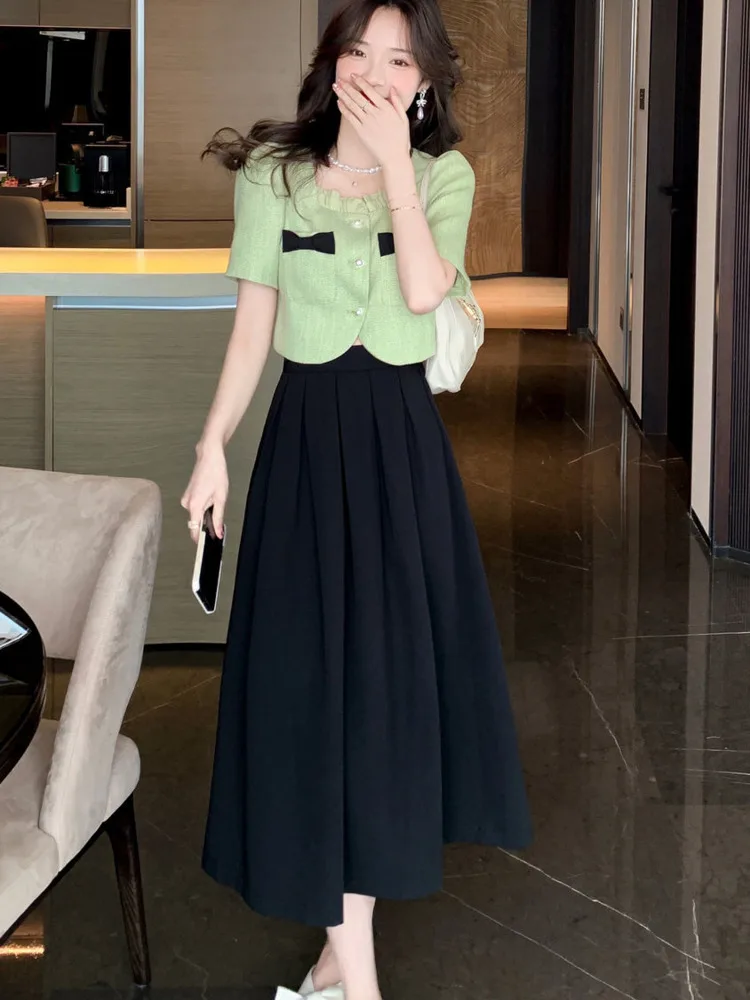 2022 Summer New Korean Sweet Small Fragrance Suit Women Short Jacket Coat + Pleated Skirt Sets Fashion Casual Two Piece Set
2022 Summer New Korean Sweet Small Fragrance Suit Women Short Jacket Coat + Pleated Skirt Sets Fashion Casual Two Piece Set