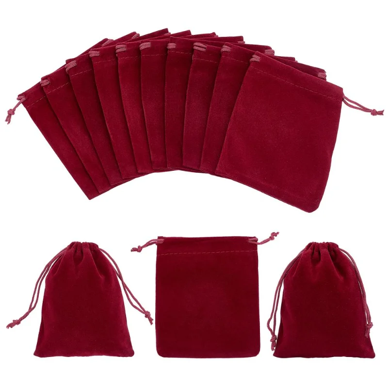 30pcs/lot 12x10cm Dark Red Velvet Pouches Jewelry Storage Packaging Bags Chic Wedding Christmas Party Drawstring Favor Bag
30pcs/lot 12x10cm Dark Red Velvet Pouches Jewelry Storage Packaging Bags Chic Wedding Christmas Party Drawstring Favor Bag