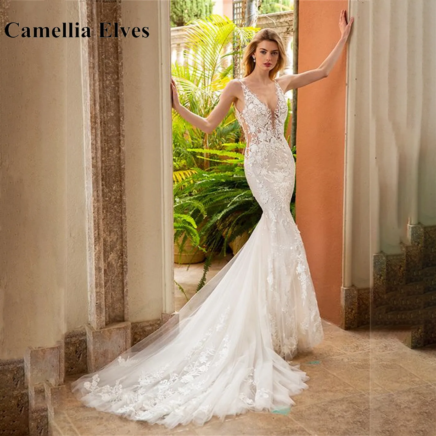 Exquisite Elegant Mermaid Wedding Dress Sexy V line Bride Dresses Backless Lace Appliques Wedding Gown Bridal Robe De Mariée
Exquisite Elegant Mermaid Wedding Dress Sexy V line Bride Dresses Backless Lace Appliques Wedding Gown Bridal Robe De Mariée