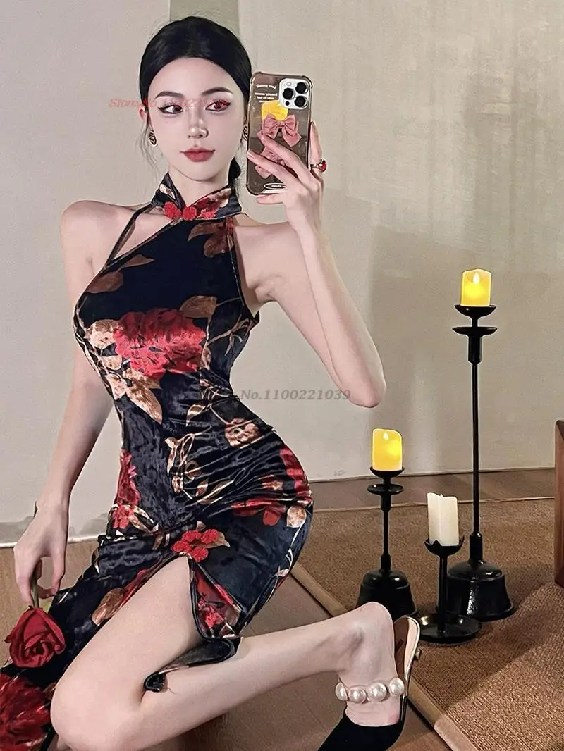 2023 chinese sleeveless cheongsam uniform high slit sexy qipao dress national flower print velvet qipao evening dress vestido
2023 chinese sleeveless cheongsam uniform high slit sexy qipao dress national flower print velvet qipao evening dress vestido