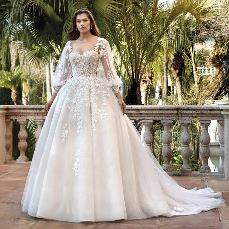 

IOD Sweetheart Puff Sleeves Wedding Dress Luxurious 3D Lace Appliques Bride Dress Covered Button Vestido De Novia Sweep Train